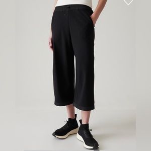Athleta Tribute wide leg crop pant NWOT